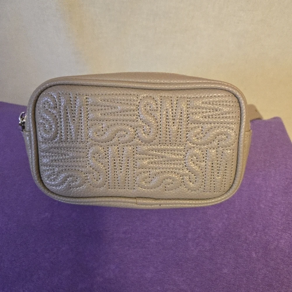 Steve Madden Taupe Leather Crossbody/Belt Bag EUC